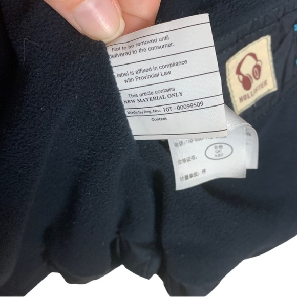 15. Hollister Black Winter Puffer  Jacket Size Large Hooded - Picture 7 of 16